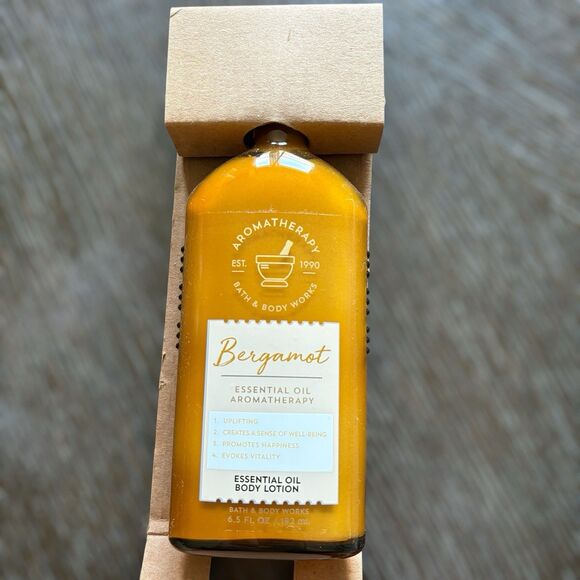 Bath & Body Works- BERGAMOT Essential Oil Lotion –Glass Bottle – RARE HTF- NEW - Picture 5 of 6